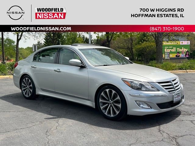 Used 2013 Hyundai Genesis 5.0 R-Spec RWD image 3
