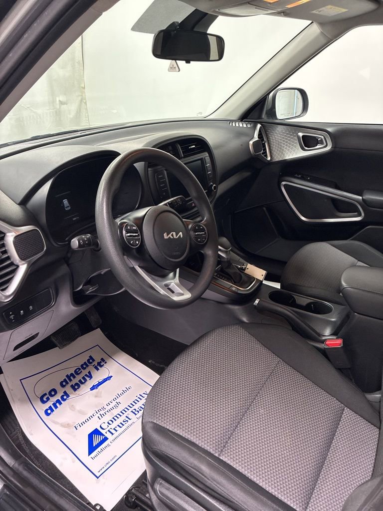 Used 2024 Kia Soul LX w/ Option Group 015 image 10