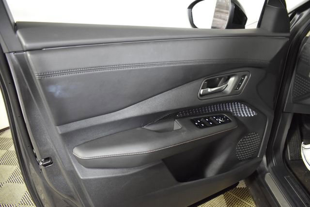 Certified 2024 Nissan Ariya AWD image 7
