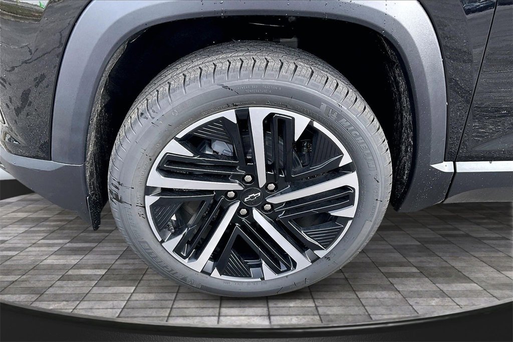 New 2026 Chevrolet Equinox RS w/ Convenience Package III image 13