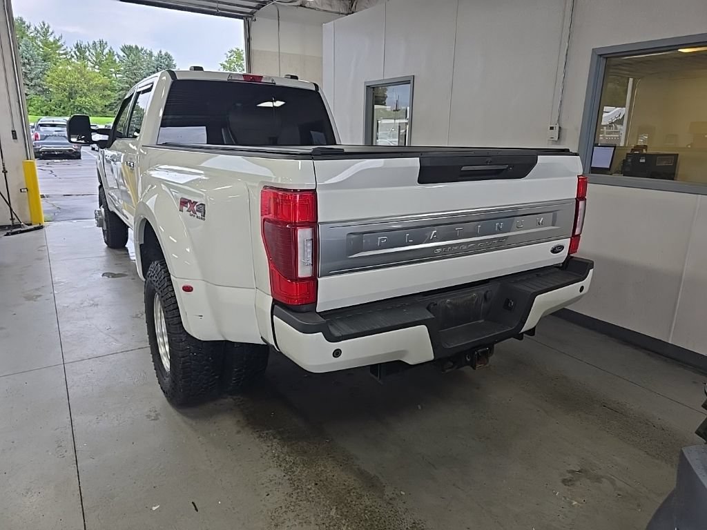 Used 2022 Ford F350 Platinum w/ FX4 Off-Road Package AWD/4WD image 3