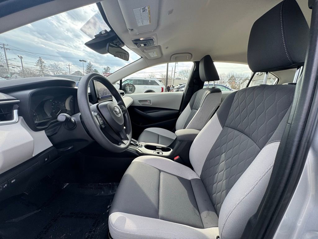 Used 2024 Toyota Corolla LE image 23