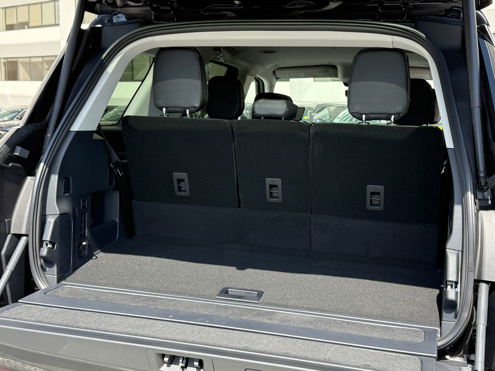 New 2026 Lincoln Navigator Premiere image 16