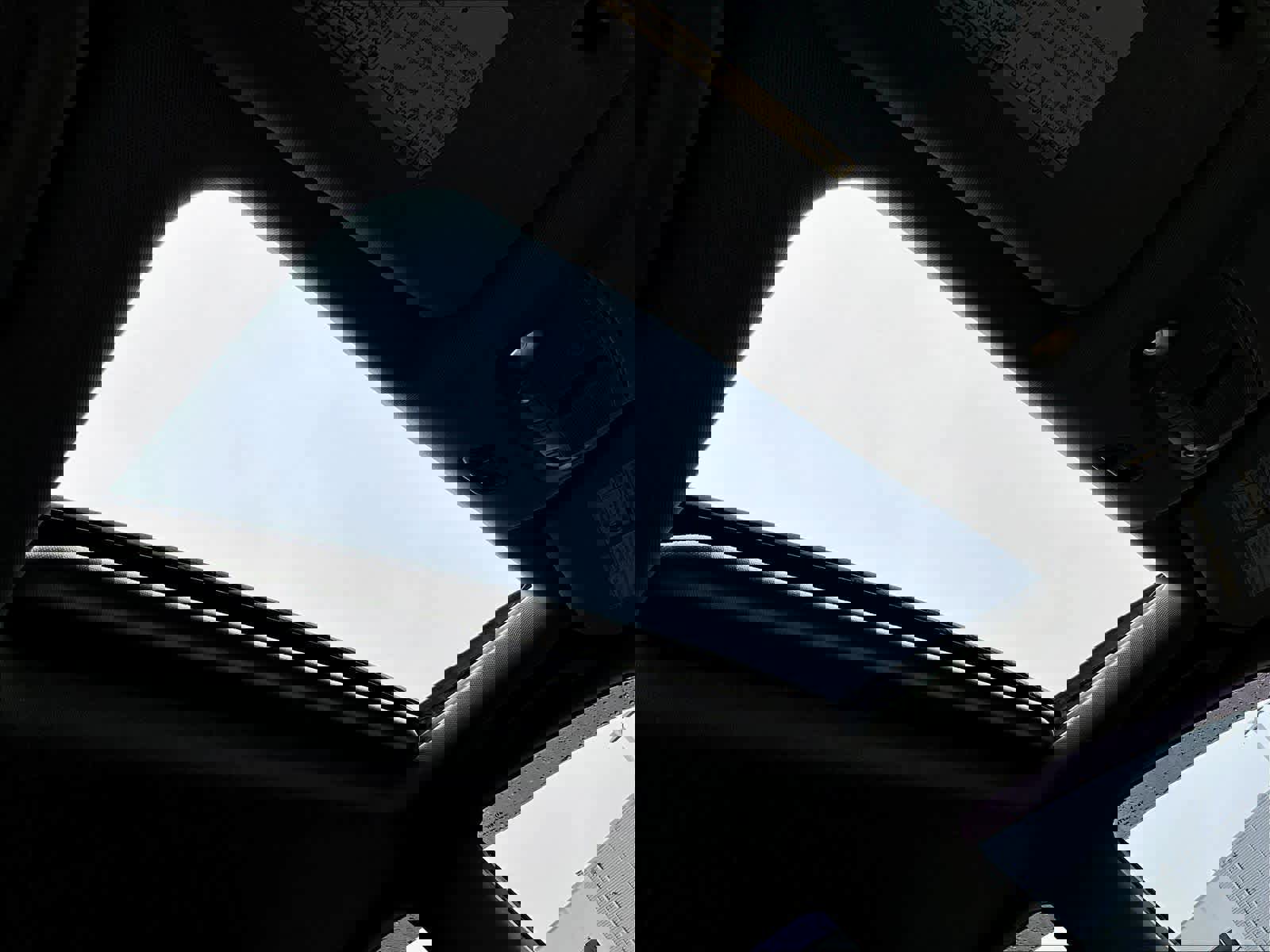 Used 2020 Nissan Pathfinder SL image 23