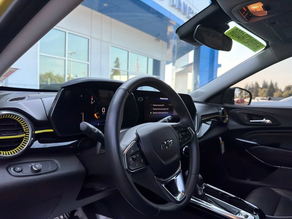 Used 2025 Chevrolet Trax ACTIV w/ Driver Confidence Package FWD image 9