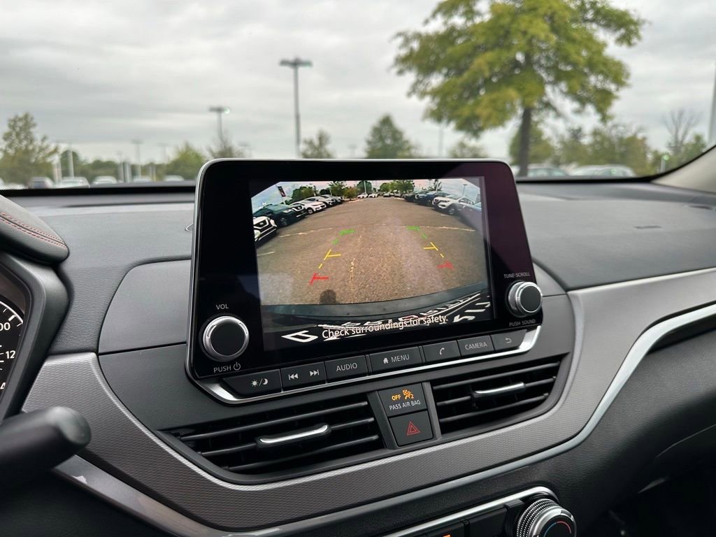 New 2025 Nissan Altima 2.5 SR image 17