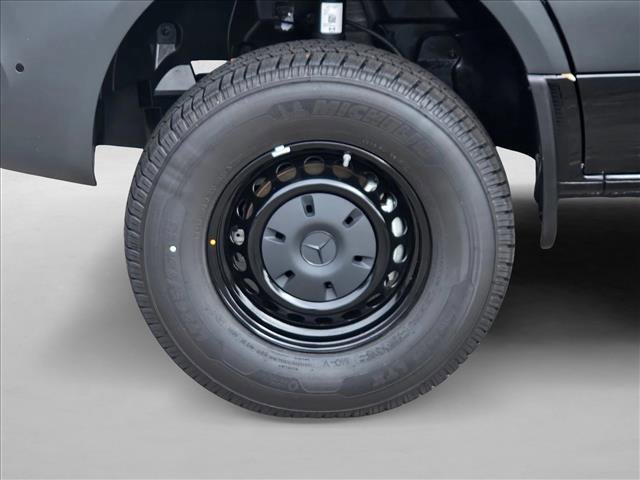 New 2026 Mercedes-Benz Sprinter 2500 image 18