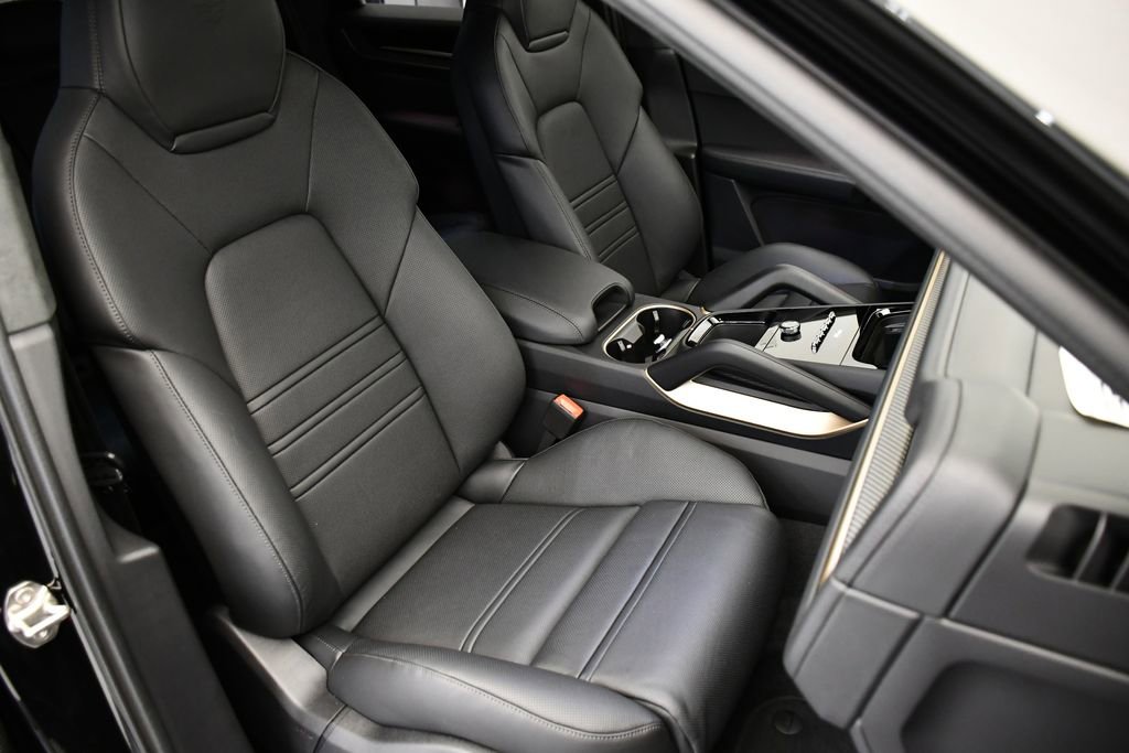 New 2026 Porsche Cayenne Turbo GT AWD/4WD image 51