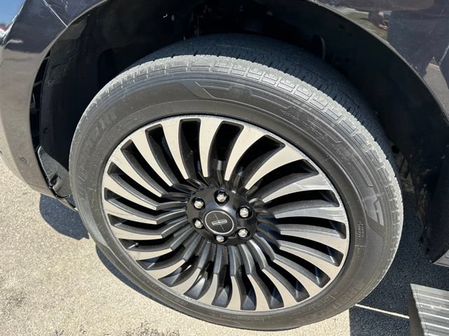 Used 2021 Lincoln Navigator Black Label AWD/4WD image 8