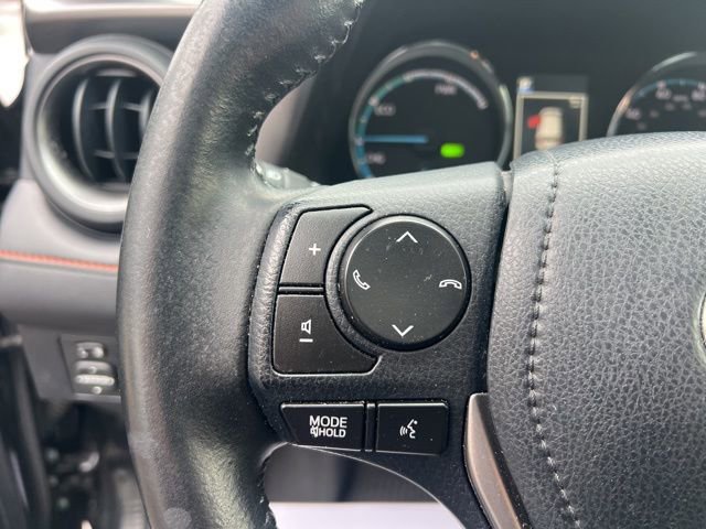 Used 2017 Toyota RAV4 SE w/ Advanced Technology Package image 26