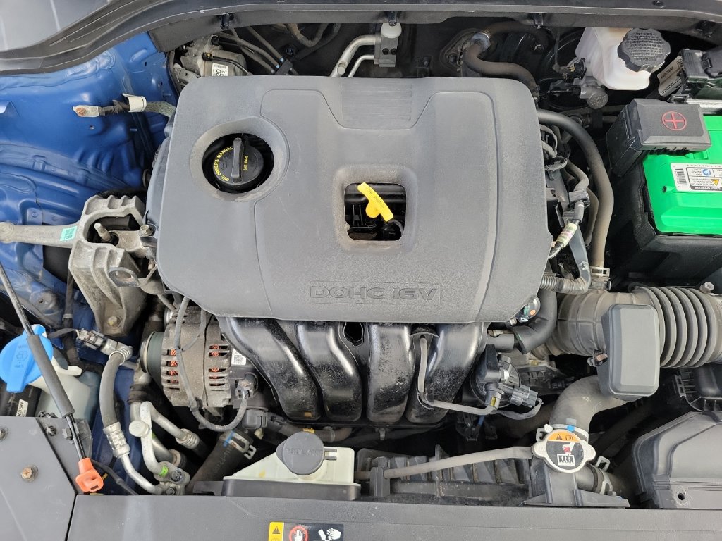 Used 2019 Hyundai Elantra SE FWD image 21