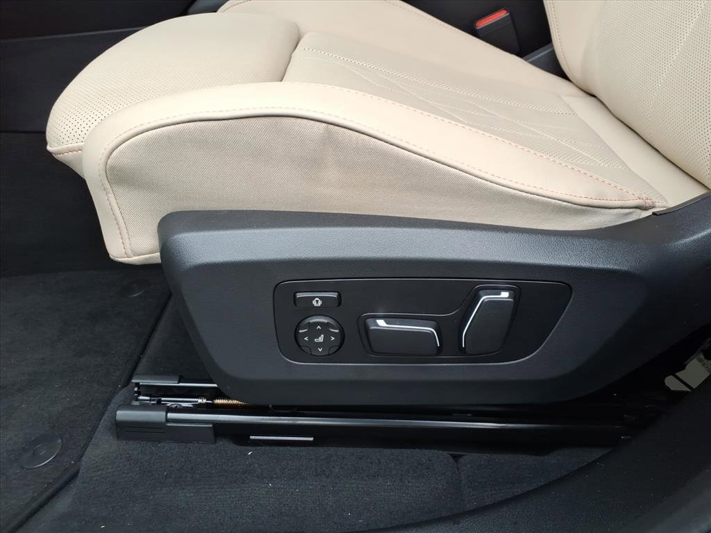 Used 2025 BMW X3 xDrive30i w/ Convenience Package image 7