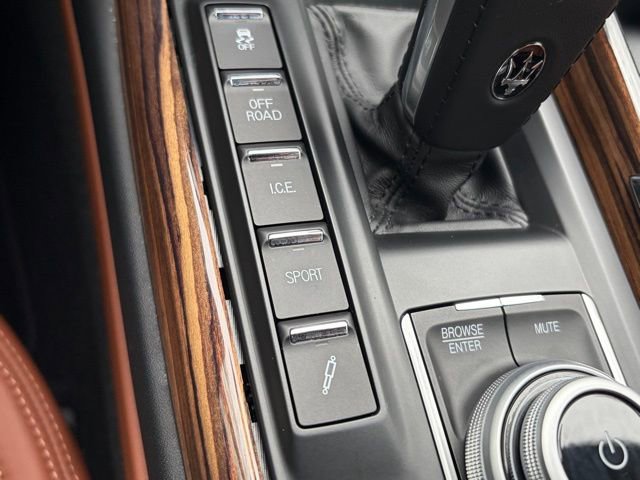 Used 2022 Maserati Levante GT image 33