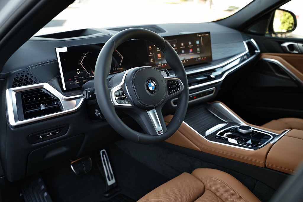 New 2026 BMW X6 xDrive40i w/ Climate Comfort Package image 19