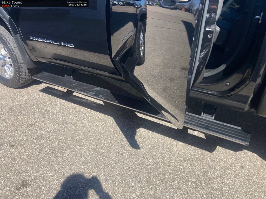 Used 2022 GMC Sierra 2500 Denali AWD/4WD image 16