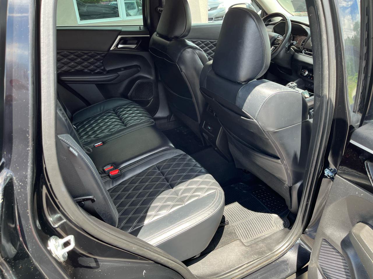 Used 2022 Mitsubishi Outlander SEL AWD/4WD image 32