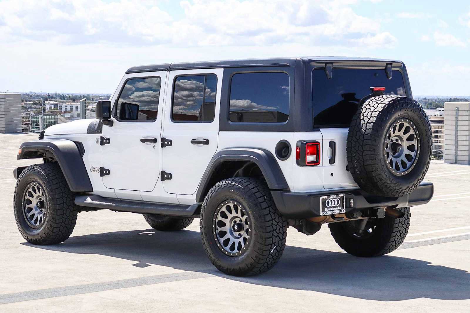 Used 2018 Jeep Wrangler Unlimited Sport S AWD/4WD image 6