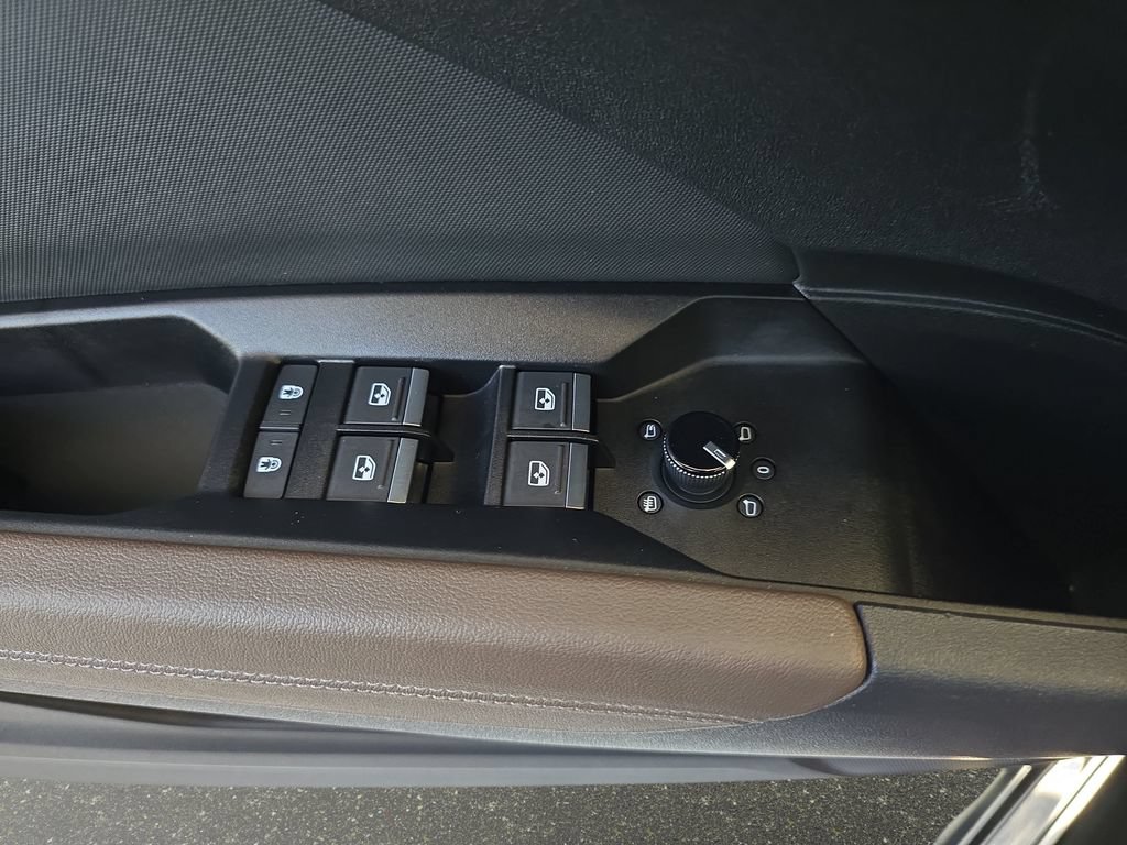 Certified 2023 Audi Q4 e-tron Premium Plus AWD/4WD image 31