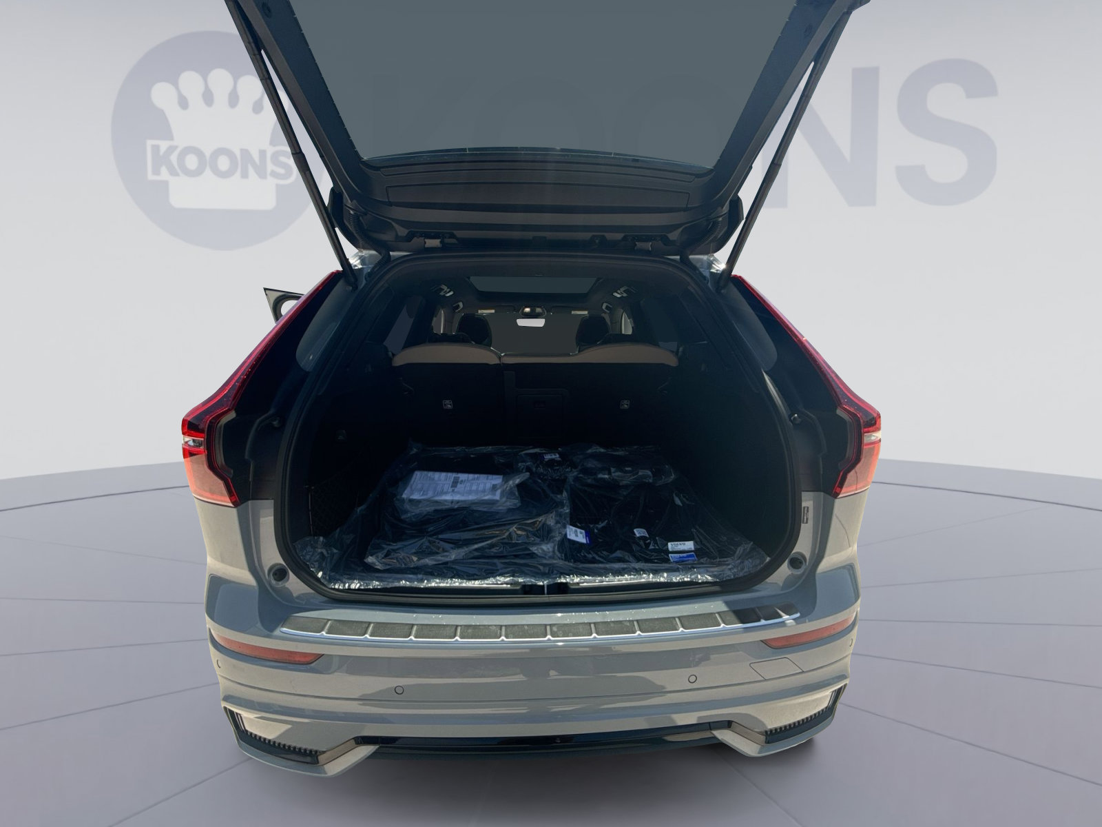 New 2026 Volvo XC60 T8 Plus w/ Protection Package Premier AWD/4WD image 28