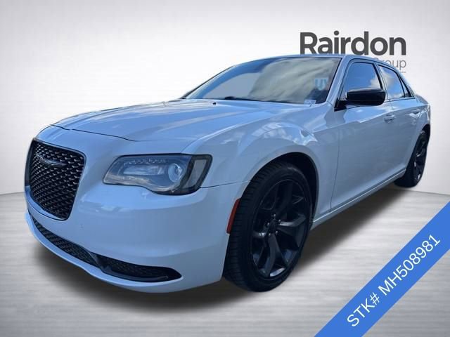 Used 2021 Chrysler 300 Touring w/ Sport Appearance Package image 3
