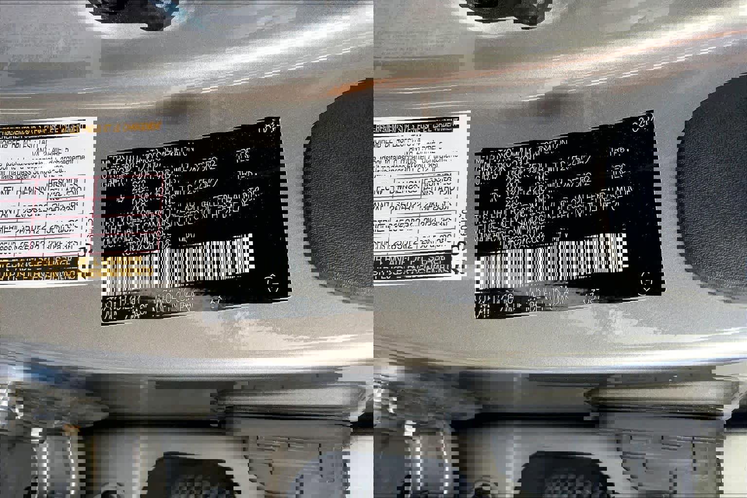 Used 2024 Lexus LX 600 4WD w/ Luxury Package image 36