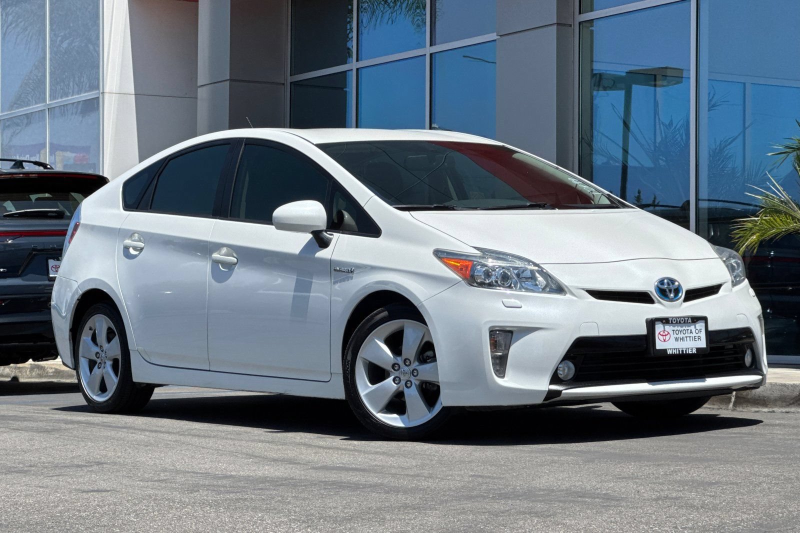 Used 2013 Toyota Prius Five FWD image 2