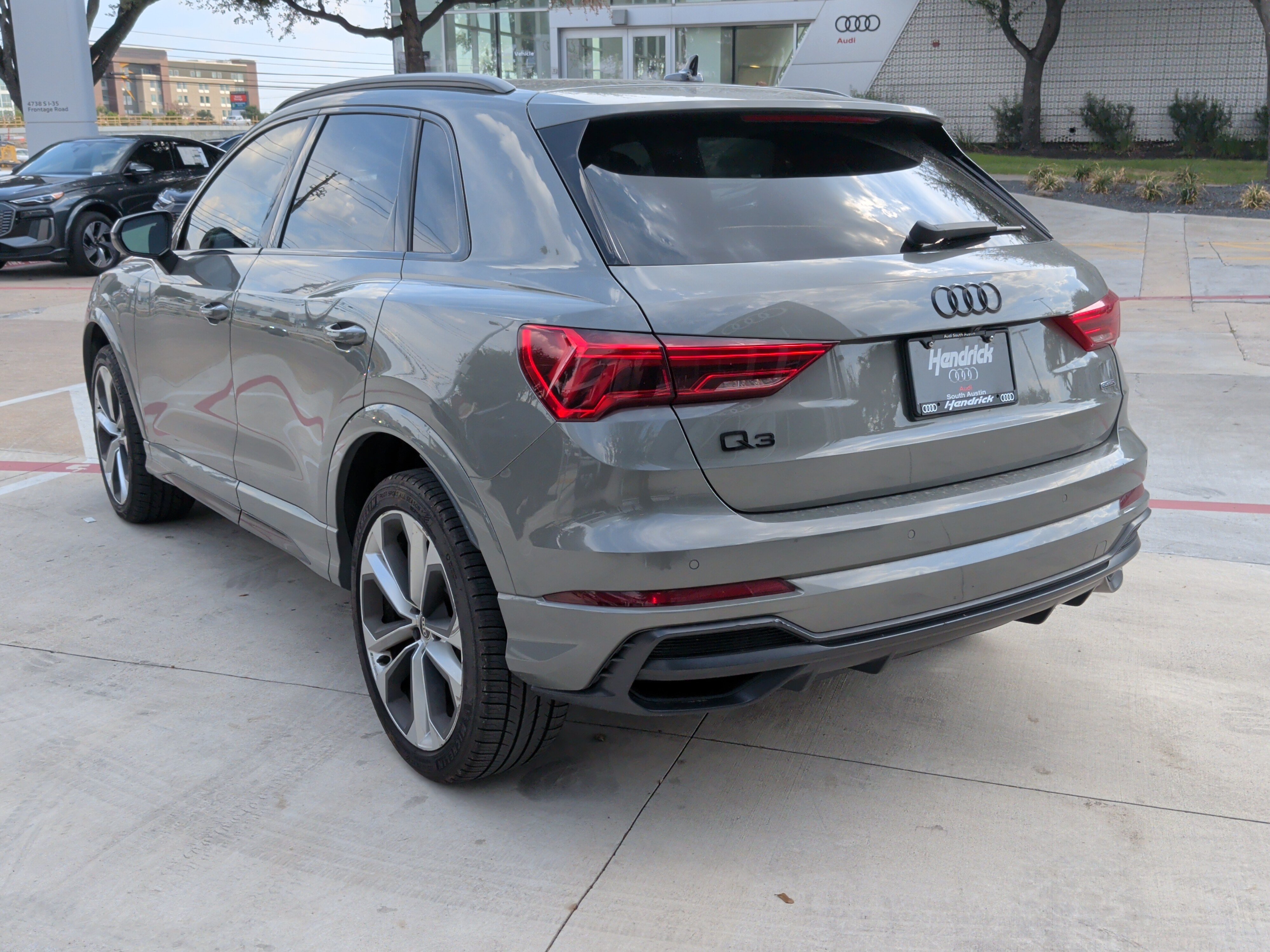 Certified 2022 Audi Q3 2.0T Premium Plus AWD/4WD image 8