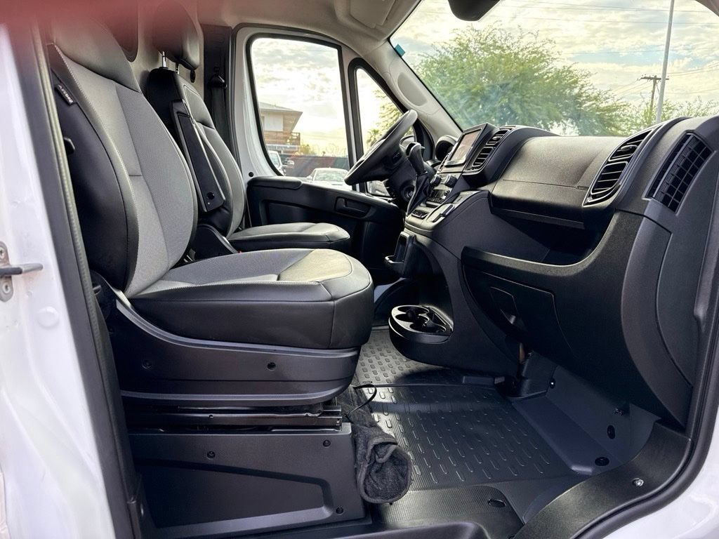 Used 2024 RAM ProMaster 2500 w/ Convenience Group FWD image 21