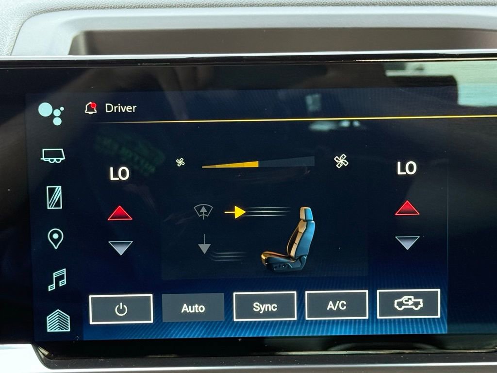 Used 2024 Chevrolet Silverado 2500 LTZ image 31