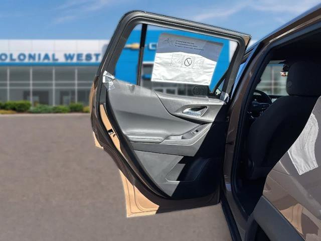New 2027 Chevrolet Equinox LT w/ Safety and Technology Package AWD/4WD image 29