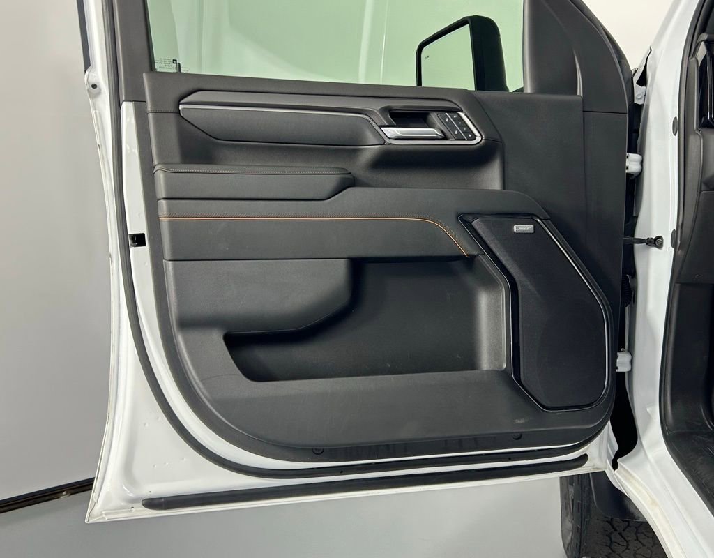 Used 2024 GMC Sierra 2500 AT4 w/ AT4 Premium Plus Package image 32