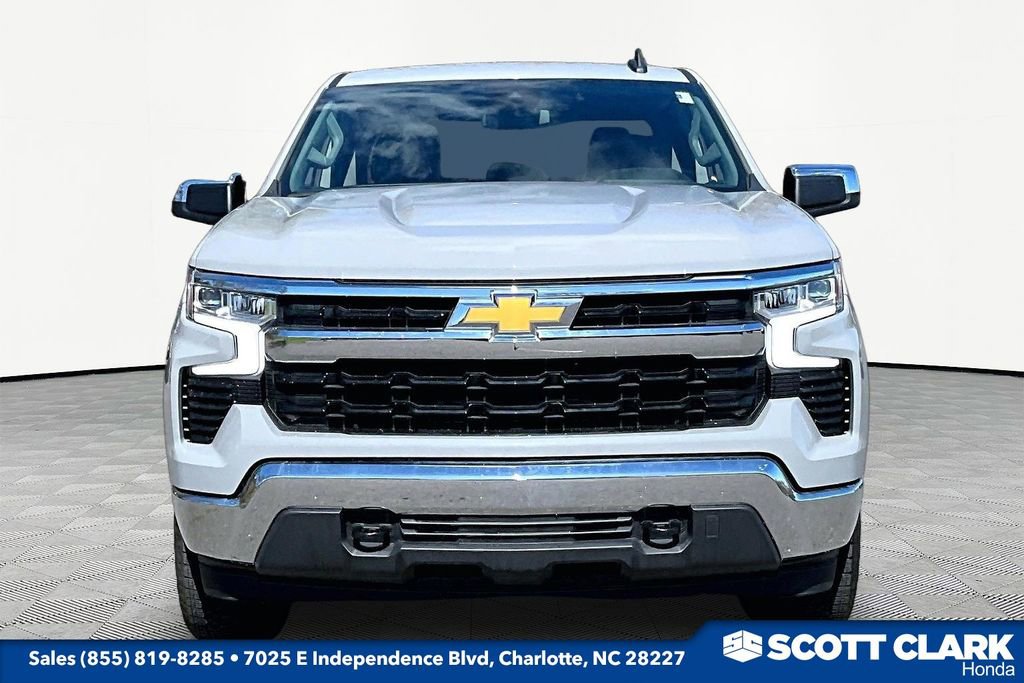 Used 2024 Chevrolet Silverado 1500 LT image 2