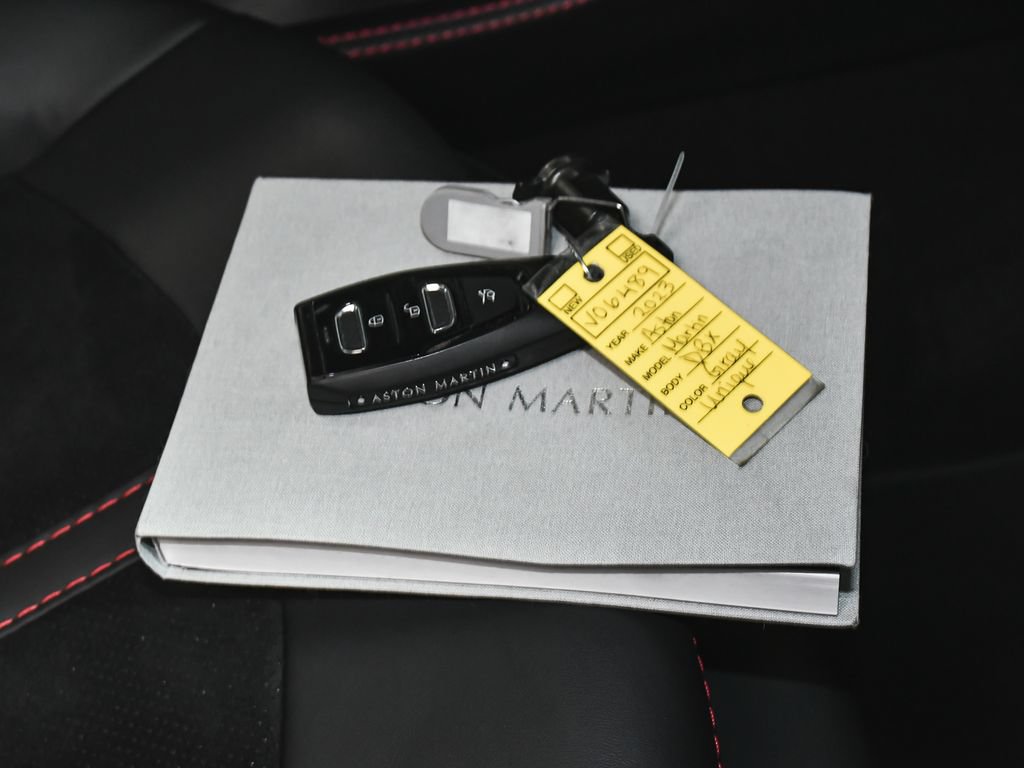 Used 2023 Aston Martin DBX AWD/4WD image 63