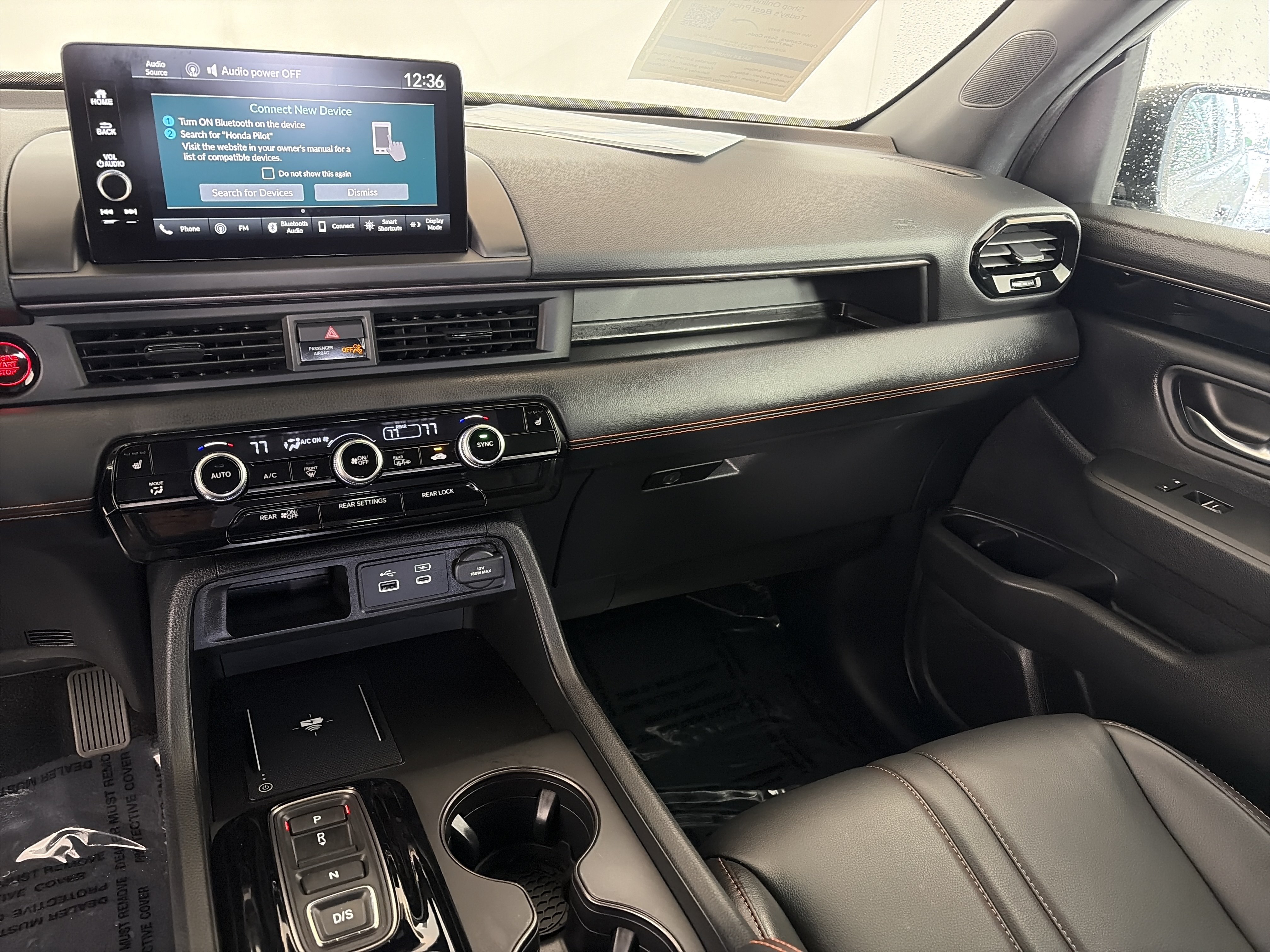 Used 2025 Honda Pilot TrailSport image 12