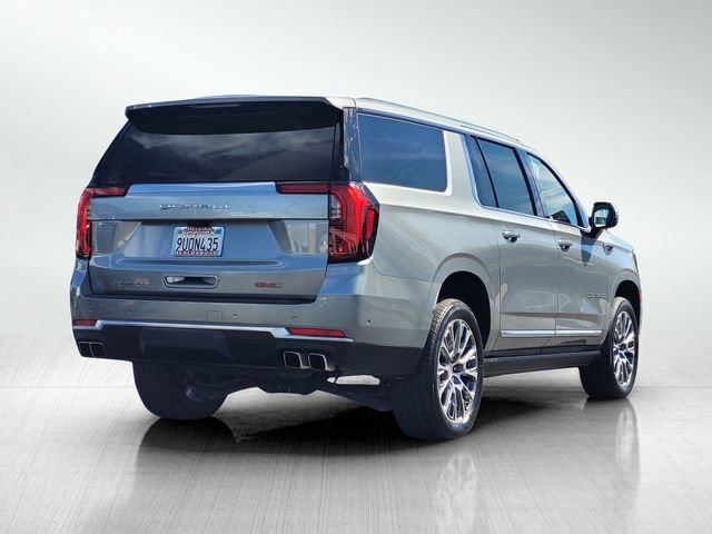 Used 2025 GMC Yukon XL Denali w/ Denali Reserve Package AWD/4WD image 4