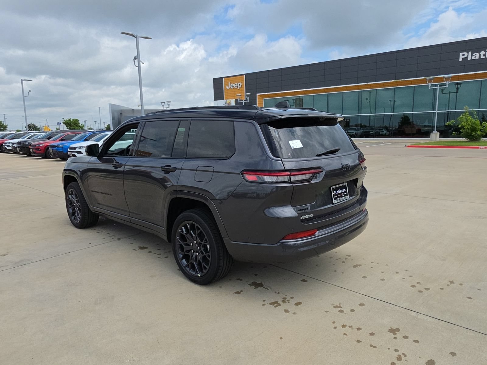 New 2026 Jeep Grand Cherokee L Summit w/ Obsidian Package AWD/4WD image 3