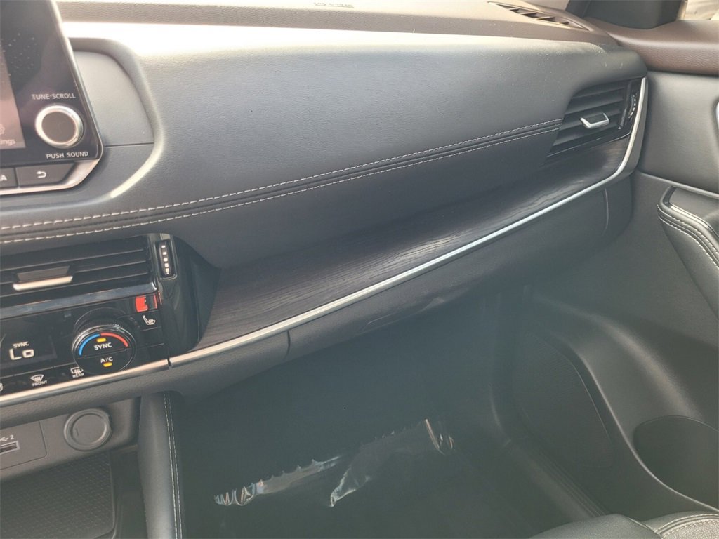 Used 2021 Nissan Rogue SL image 27