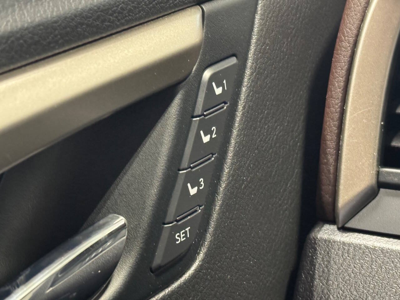 Used 2016 Lexus RX 350 AWD w/ Premium Package image 27