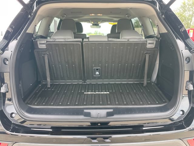 Used 2023 Toyota Highlander Limited AWD/4WD image 32