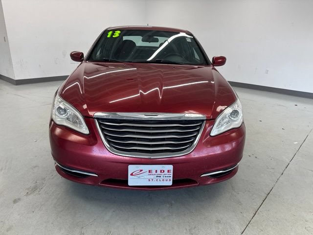 Used 2013 Chrysler 200 LX FWD image 3