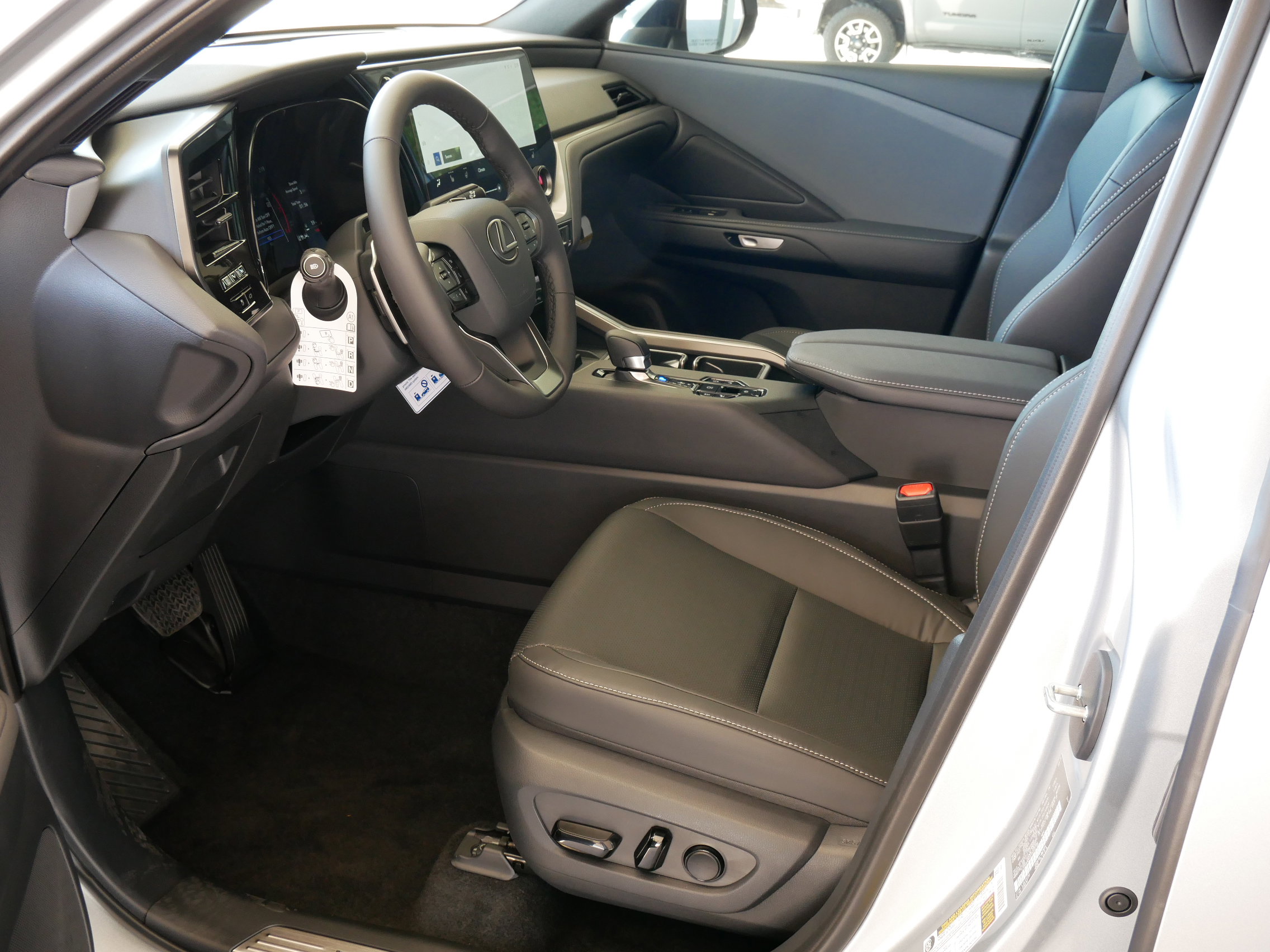 New 2026 Lexus TX 350 AWD image 4
