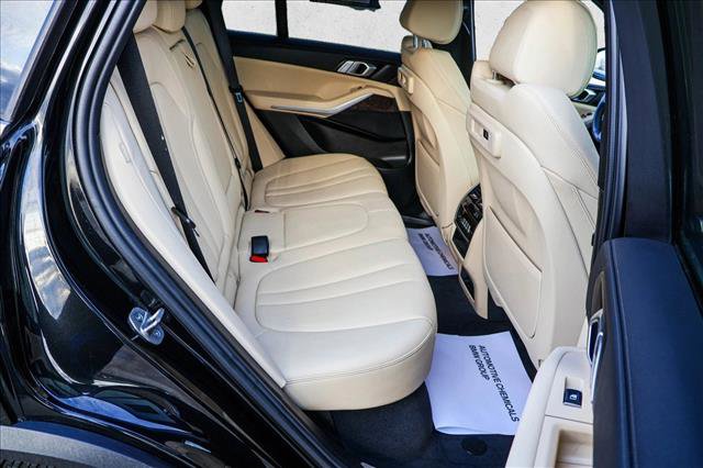 Used 2022 BMW X5 xDrive40i w/ Premium Package image 26
