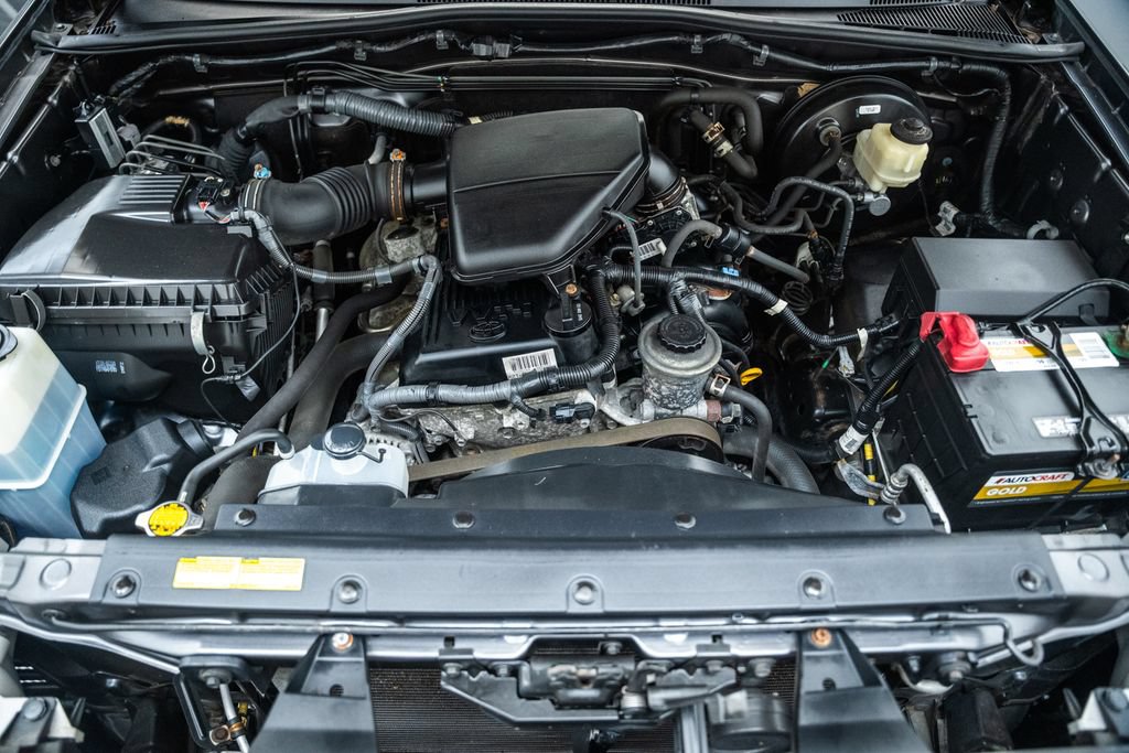 Used 2014 Toyota Tacoma PreRunner w/ Convenience Package RWD image 19