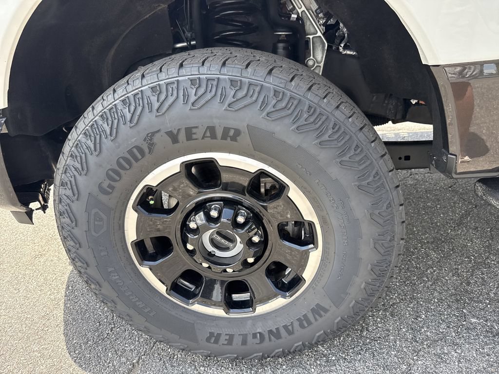 Used 2025 Ford F250 King Ranch w/ Tremor Off-Road Package AWD/4WD image 12