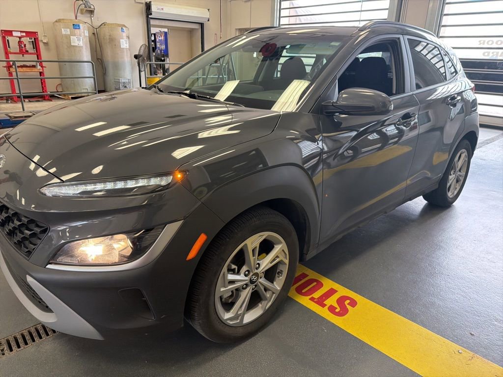 Used 2023 Hyundai Kona SEL w/ Convenience Package image 4