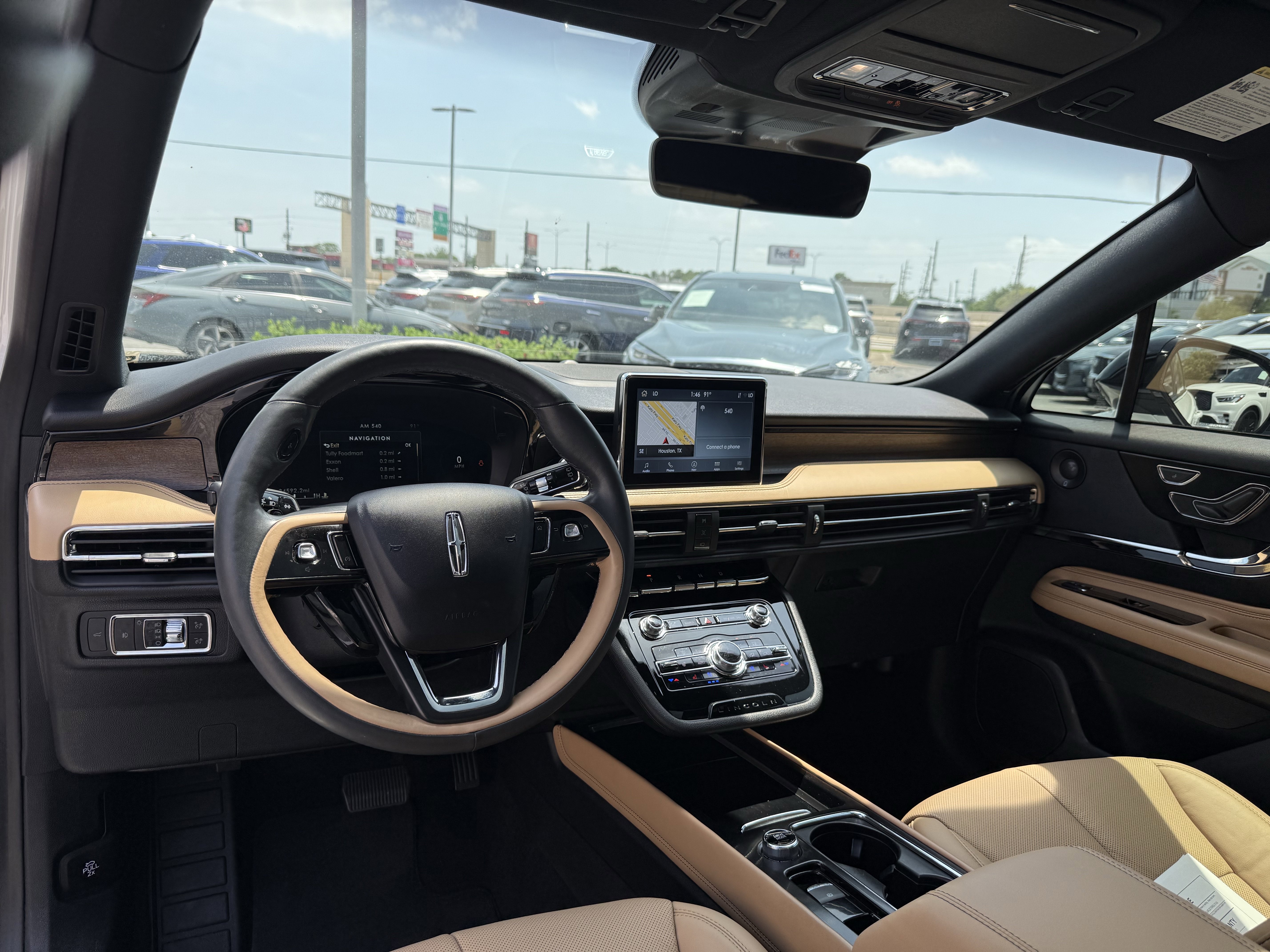 Used 2021 Lincoln Corsair Reserve w/ Elements Package FWD image 17