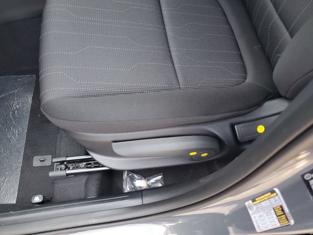 New 2026 Hyundai Venue SE FWD image 17