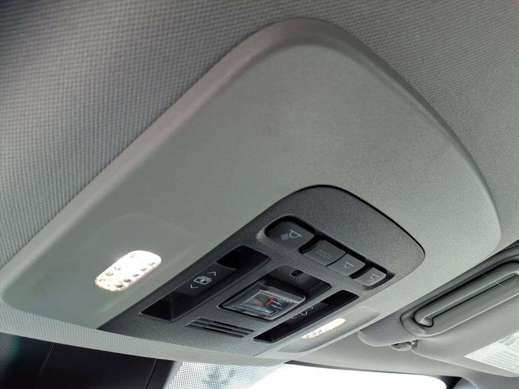 Used 2023 Toyota Camry XSE w/ Navigation Package image 29