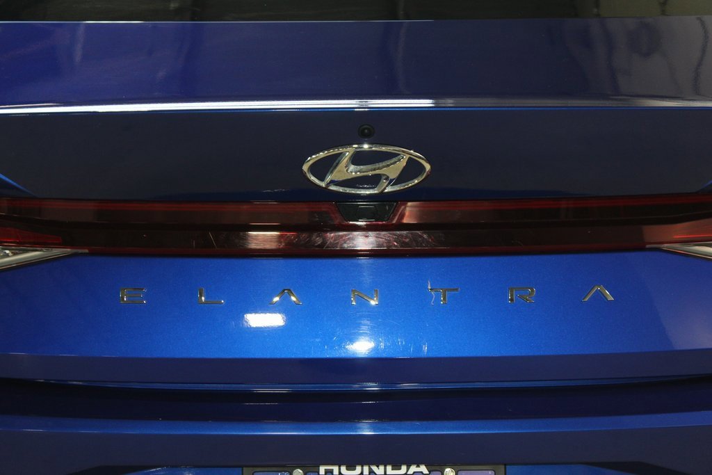Used 2023 Hyundai Elantra SEL image 40