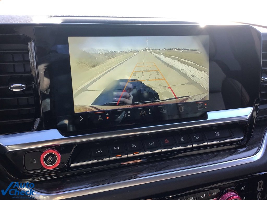 Used 2025 Chevrolet Silverado 1500 LTZ image 44